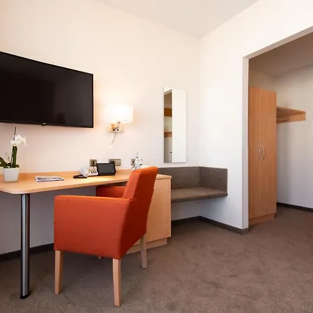 Aramis Tagungs- Und 4*