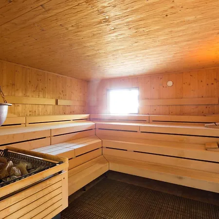 Hotel Aramis Tagungs- Und 4*