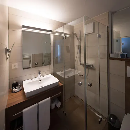 Aramis Tagungs- Und Hotel 4*