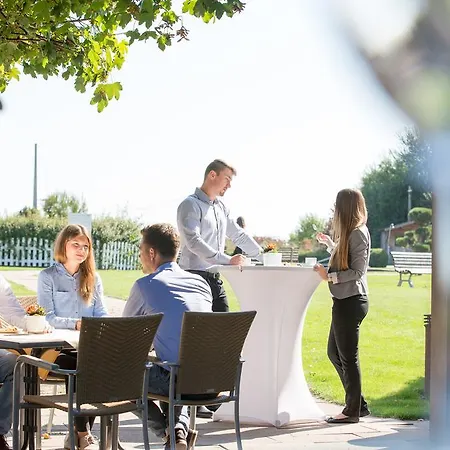 Aramis Tagungs- Und 4*