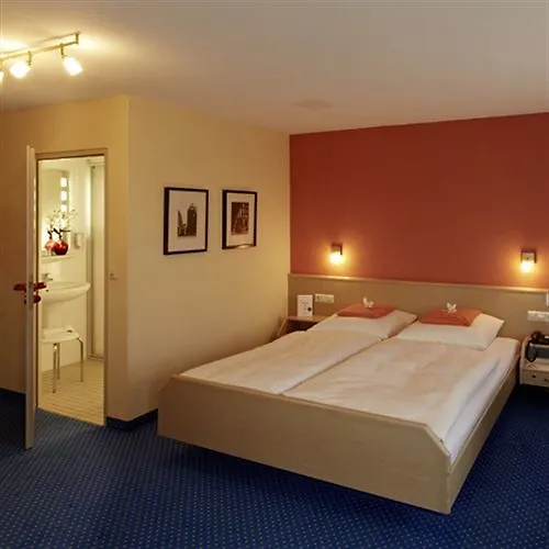 Hotell Aramis Tagungs- Und 4*